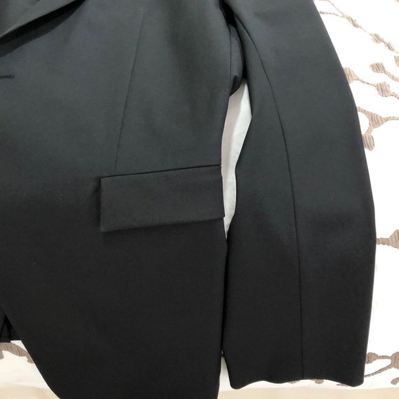 Jacket - Picture 4 of 6